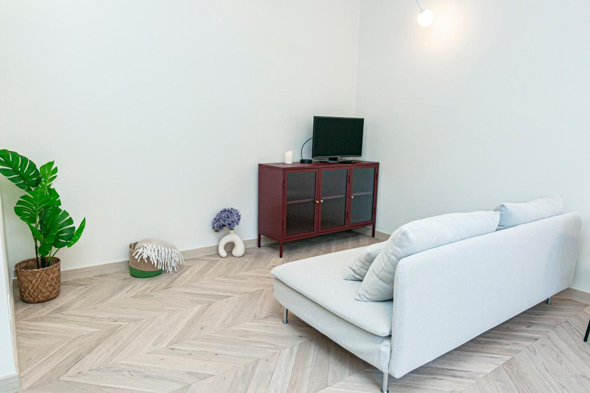 Rakowiecka - Bezplatny Parking - Free Parking - Stacja Metra 500M - Underground Station 500M Better Rental Warsaw Ngoại thất bức ảnh
